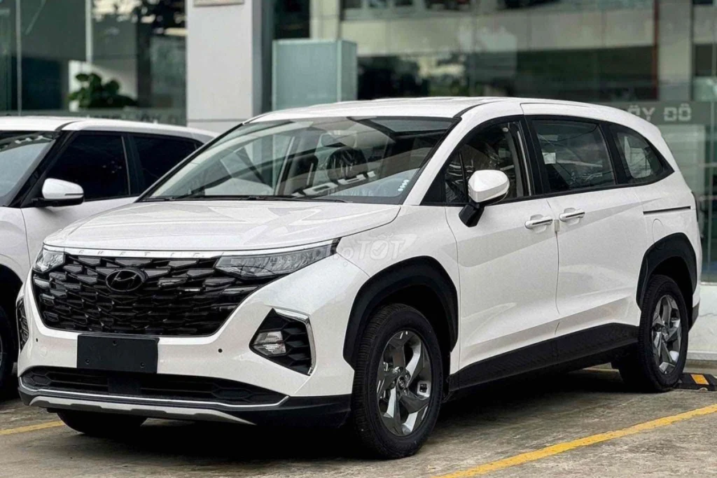 nội thất Hyundai Custin hình 2