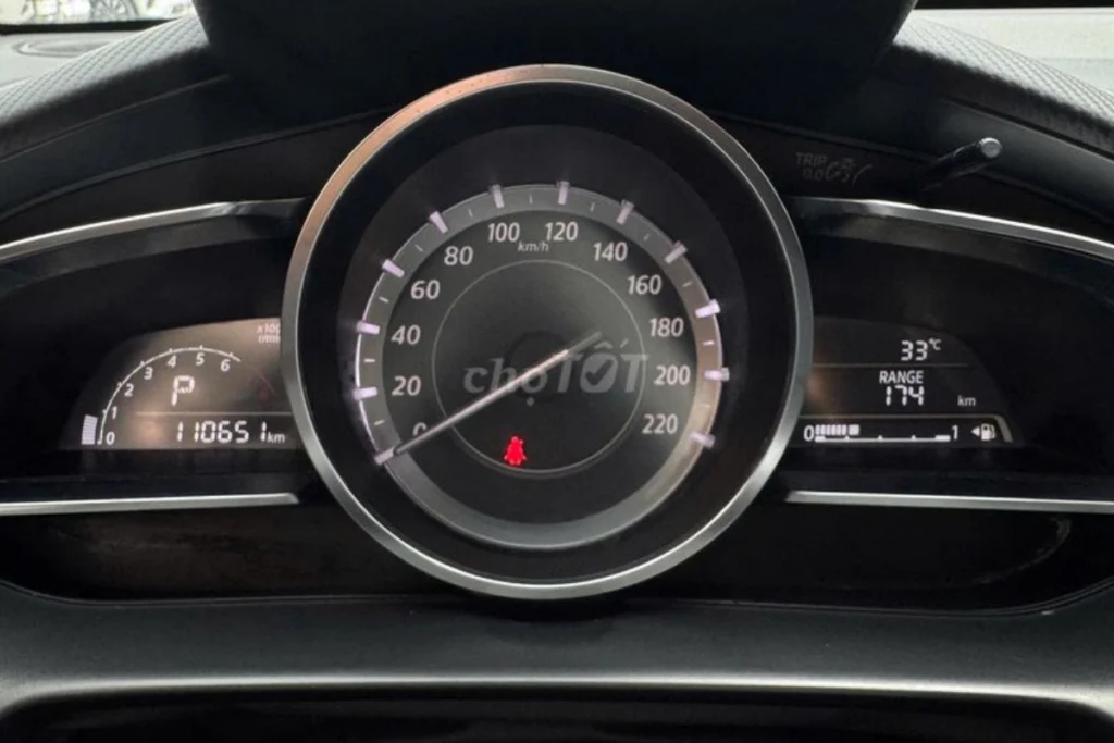 nội thất Mazda 2 hình 2