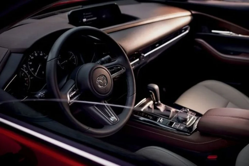 thông số kỹ thuật xe Mazda CX-30 hình 3