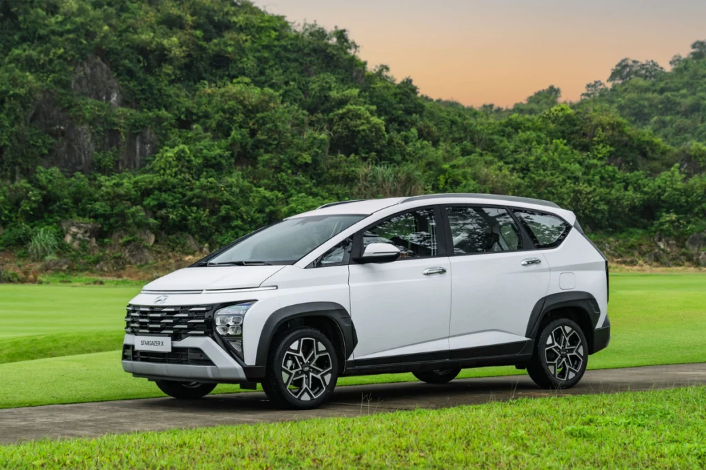 review xe Hyundai Stargazer