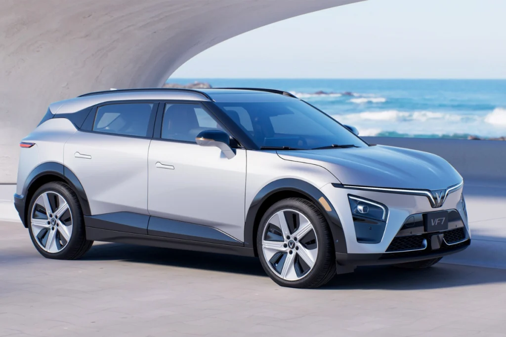so sánh VF7 và MPV 7 hình 3