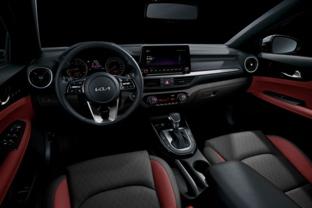 xe Kia K3 mấy chỗ hình 3