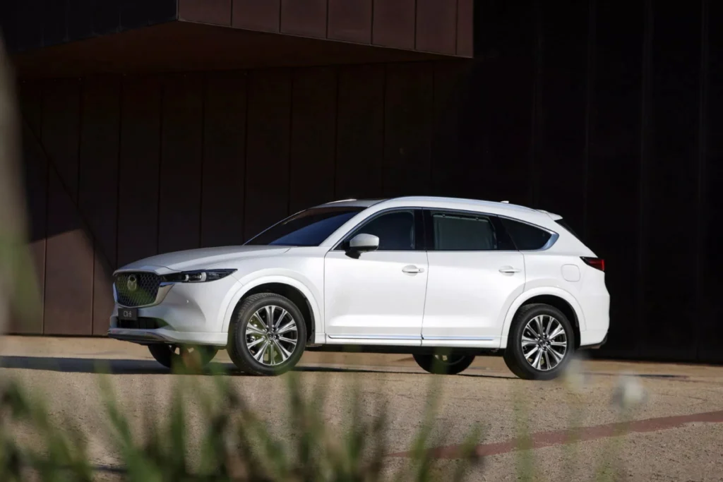 Bình xăng xe Mazda CX-8: Dung tích thực tế và mức tiêu hao bình xăng xe Mazda CX-8