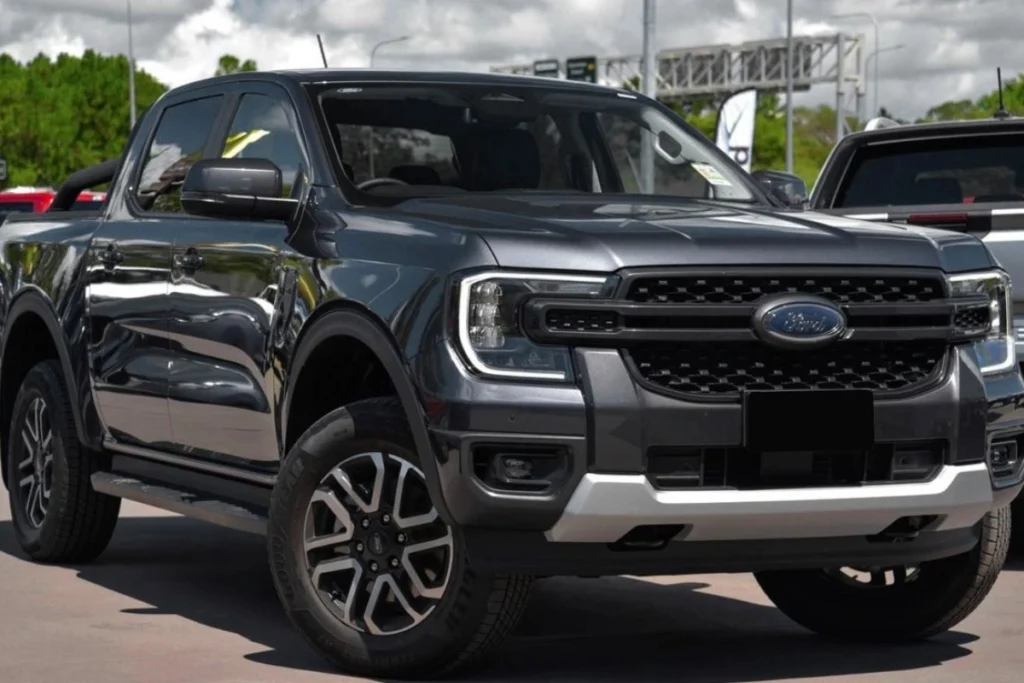 bình xăng xe Ford Ranger