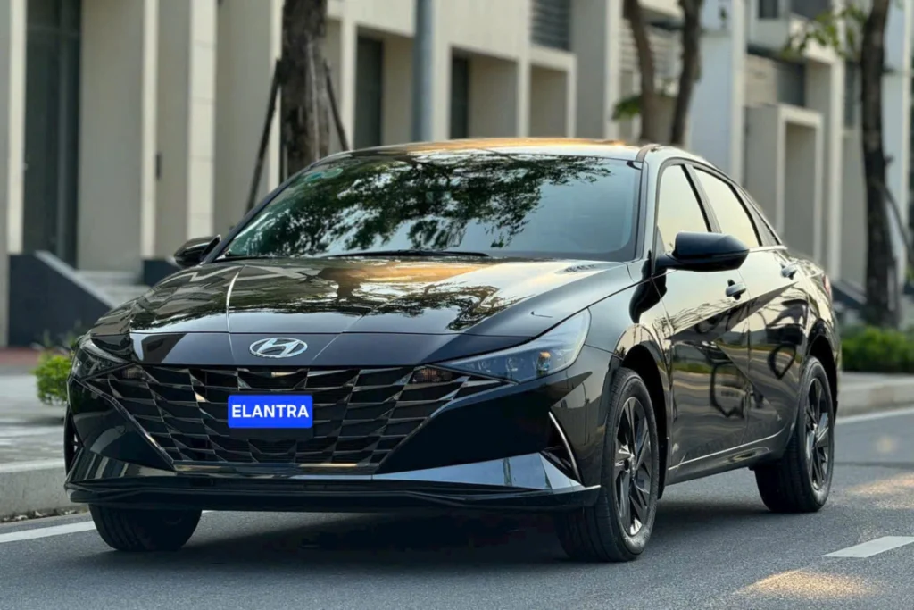 thông số kỹ thuật xe Hyundai Elantra hình 2
