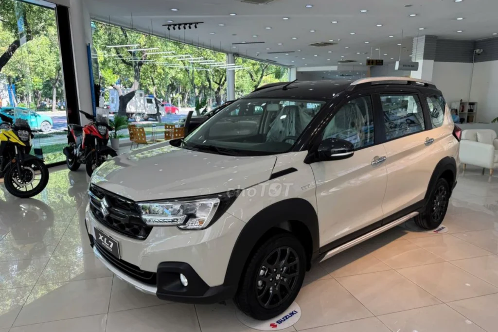 Review xe Suzuki XL7: Lựa chọn 7 chỗ đáng tiền? review xe Suzuki XL7