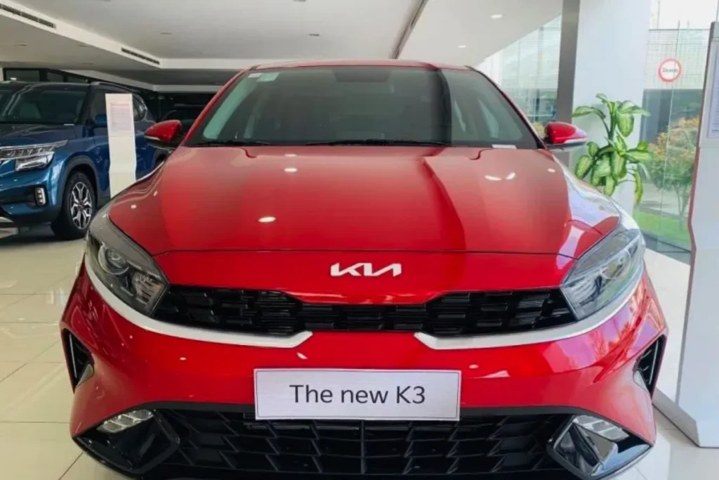 review xe Kia K3 hình 2