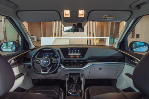 nội thất Kia Carens