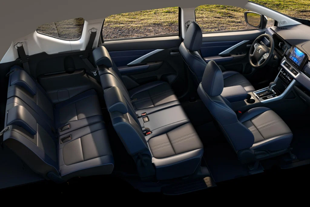 nội thất Mitsubishi Xpander Cross hình 2