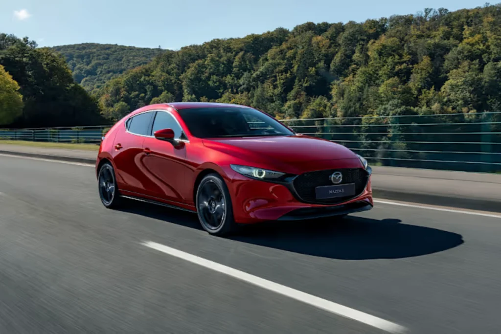 review xe Mazda 3 hình 3