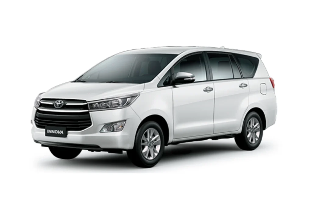 so sánh limo green và innova hình 3
