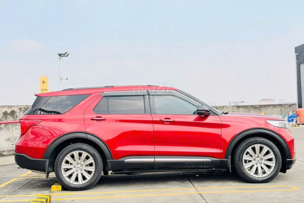 xe Ford Explorer mấy chỗ hình 3