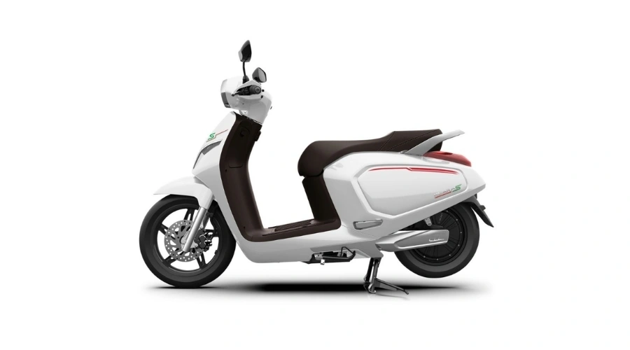 VinFast Klara S2 màu Trắng ngọc trai đen