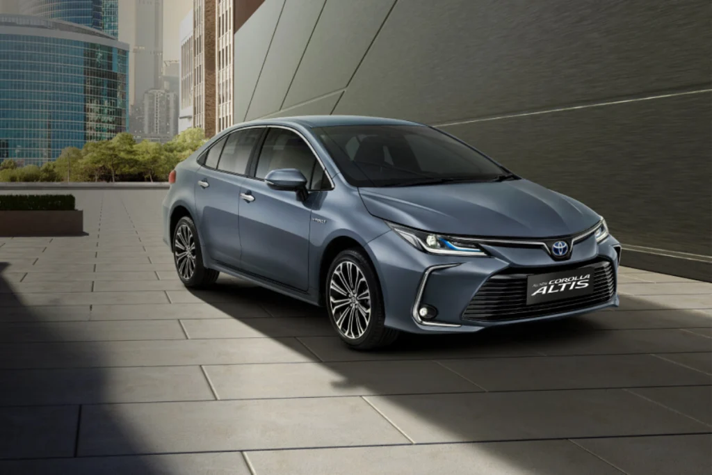 bình xăng xe Toyota Corolla Altis hinh 2