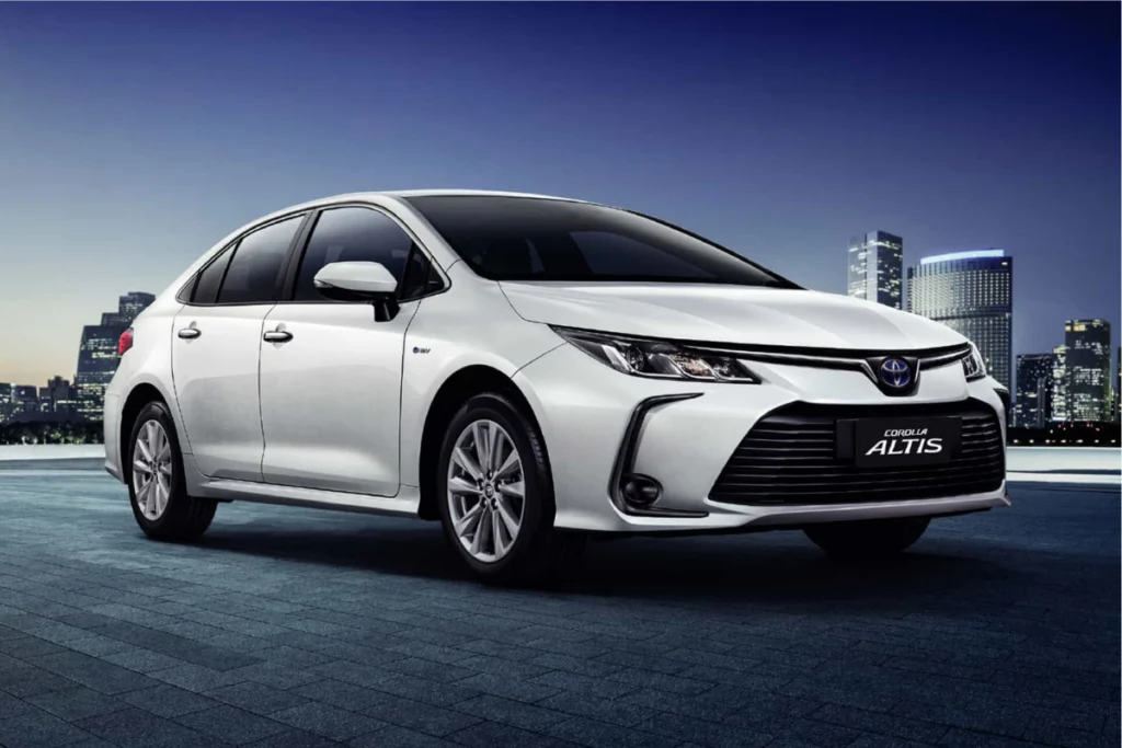 review xe Toyota Corolla Altis