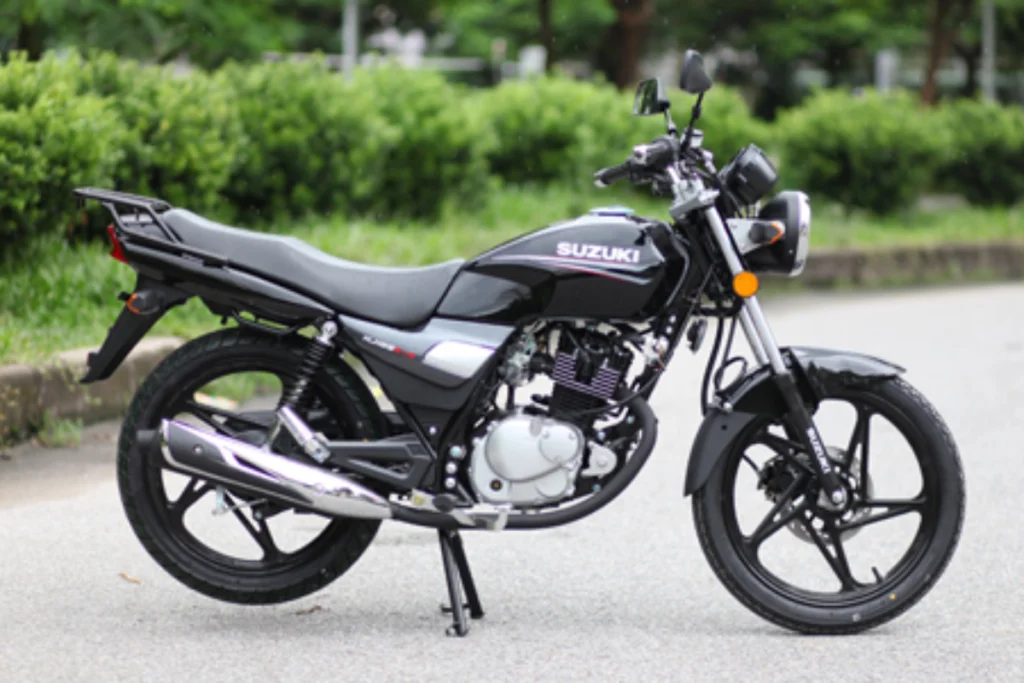 so sánh Suzuki HJ125 và Yamaha YB125 hình 2