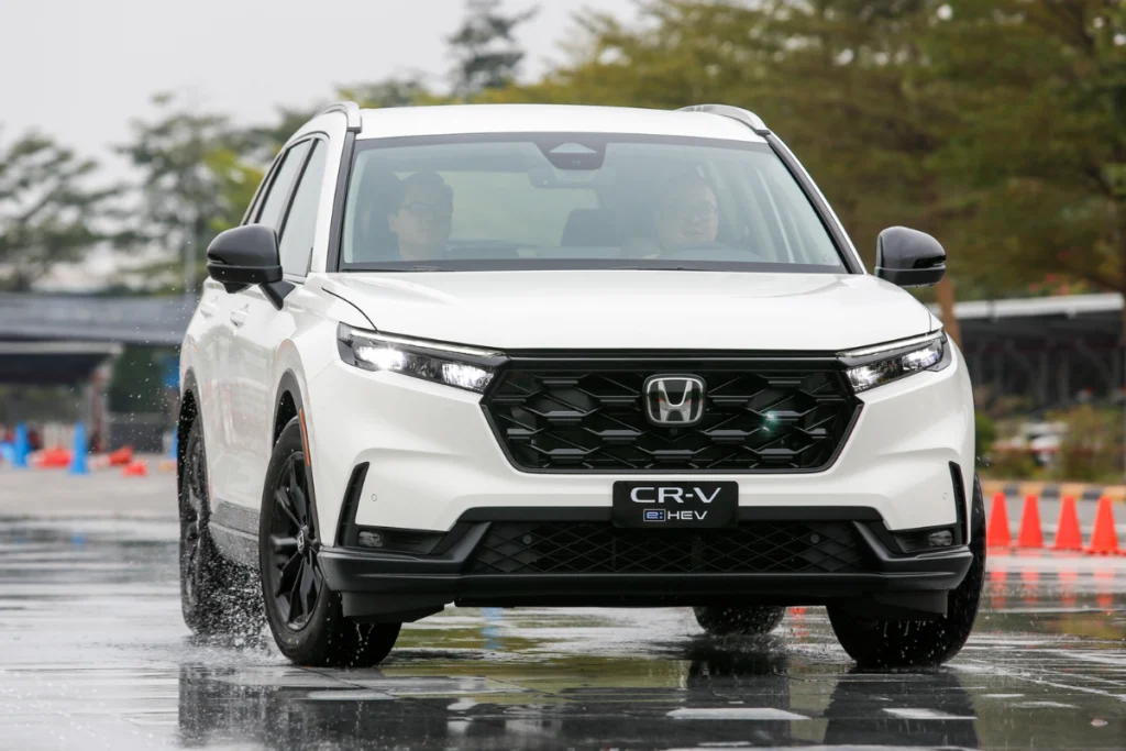 so sánh CR-V và CX-8 hinh 2