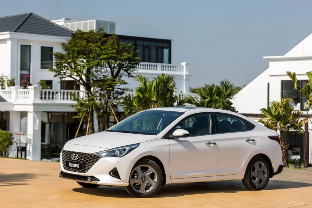 so sánh Kia Soluto và Hyundai Accent hình 3