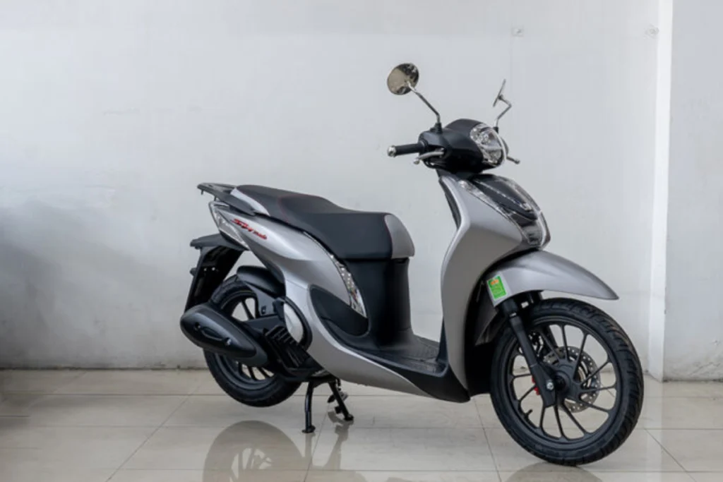 so sánh Lead và SH Mode hình 3