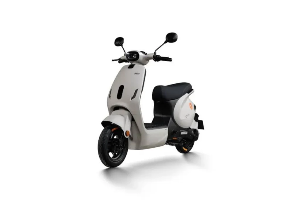 so sánh xe điện VinFast và Yadea hình 2