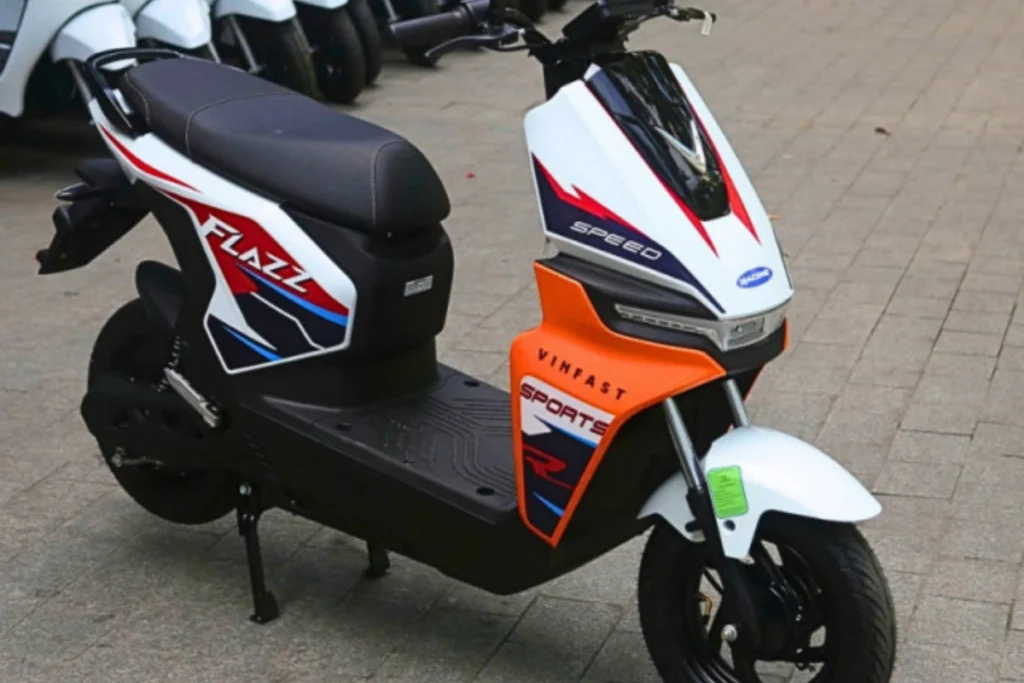 VinFast Flazz Max ra mắt hình 2