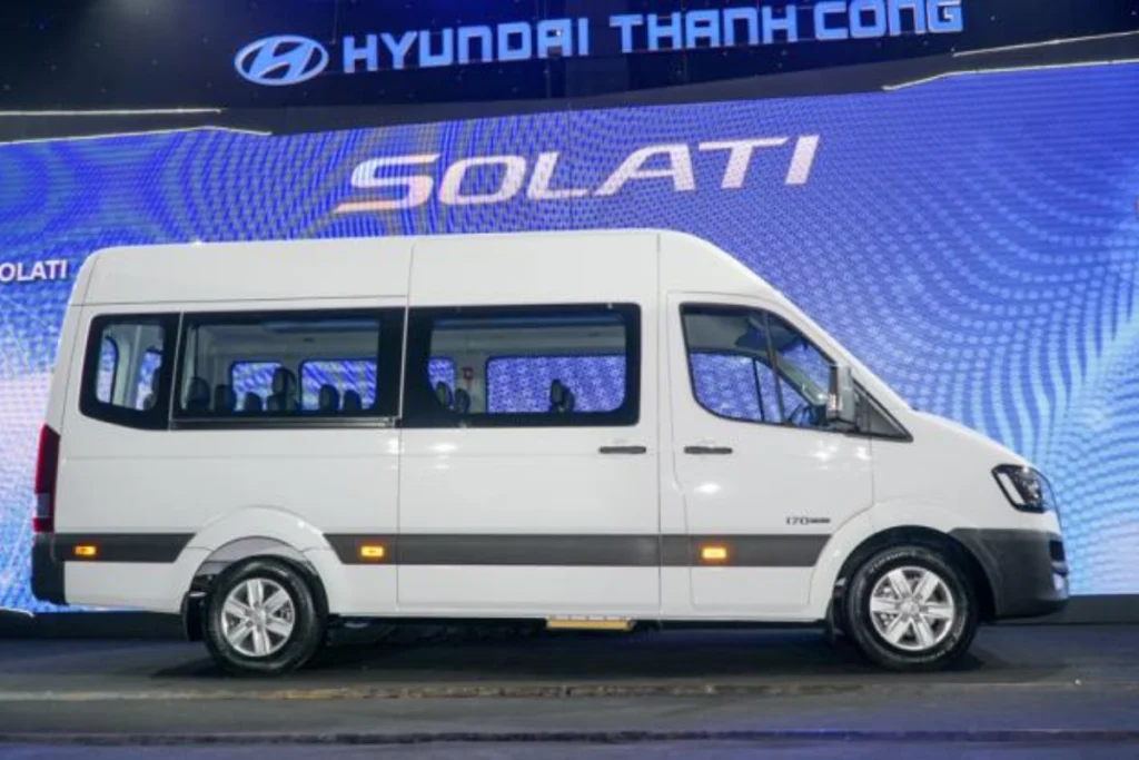 thông số kỹ thuật xe Hyundai Solati hình 3